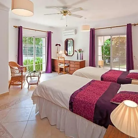 فيلة Carvoeiro Sleeps 14 Pool Air Con Wifi
